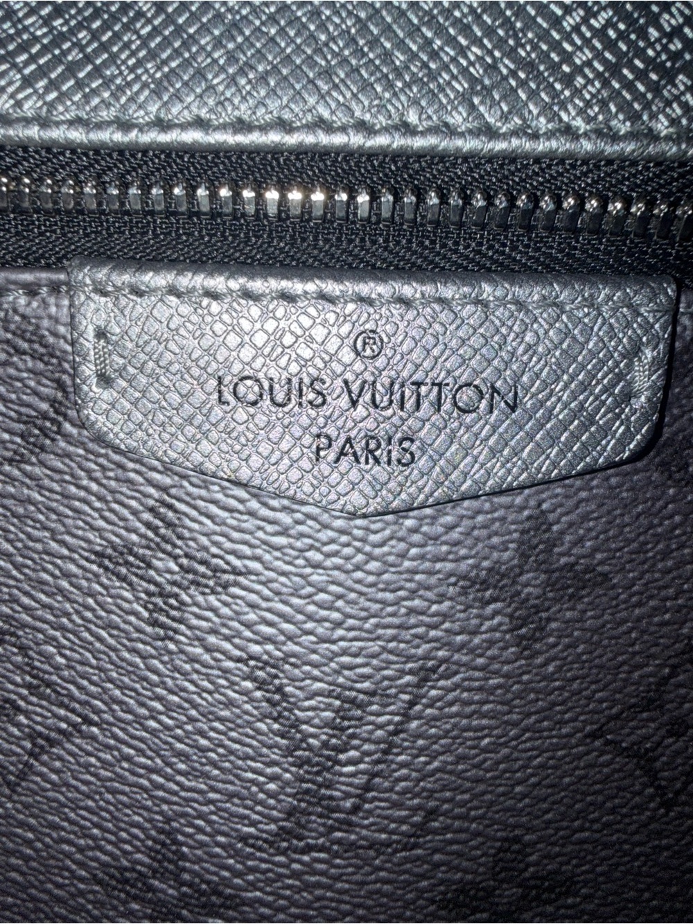 Louis Vuitton Black Textured Leather Interior Tag - Picture 4 of 16